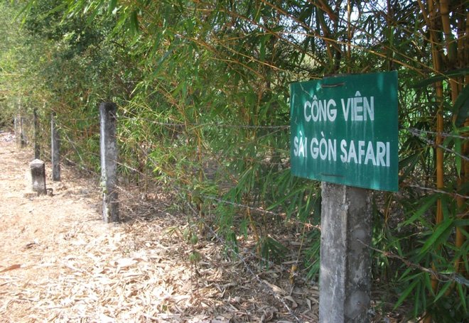 Ông[-]Đinh[-]La[-]Thăng[-]ra[-]"tối[-]hậu[-]thư"[-]với[-]dự[-]án[-]500[-]triệu[-]USD[-]làm[-]công[-]viên